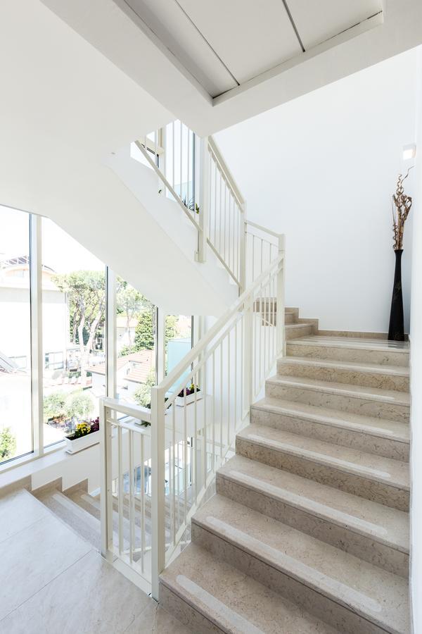 Residence Perla Verde Риччоне Экстерьер фото