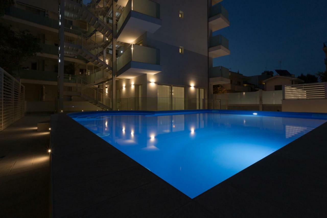 Residence Perla Verde Риччоне Экстерьер фото